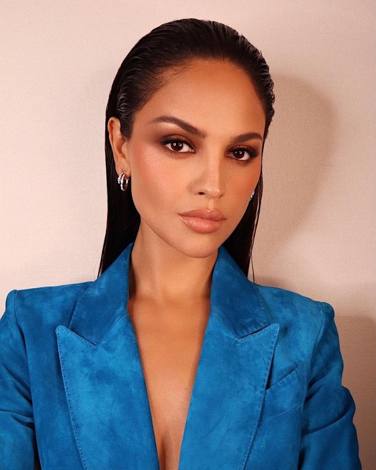 Slick back wet hairstyle