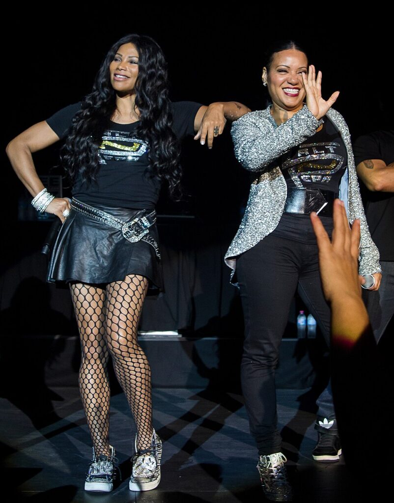 Salt-n-Pepa Performing