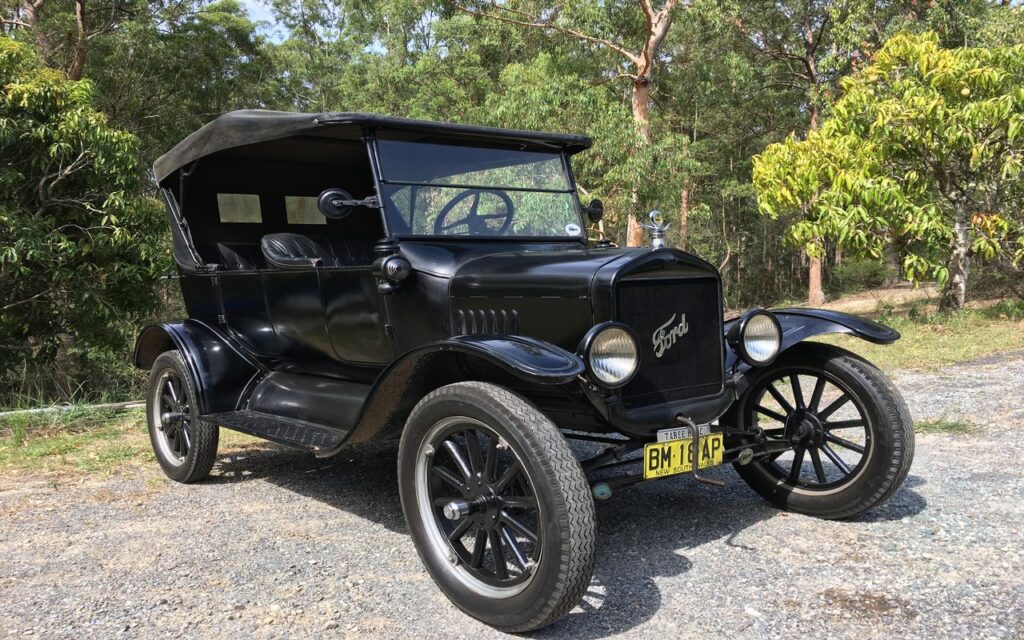Ford Model T: Revolutionizing the Automobile Industry