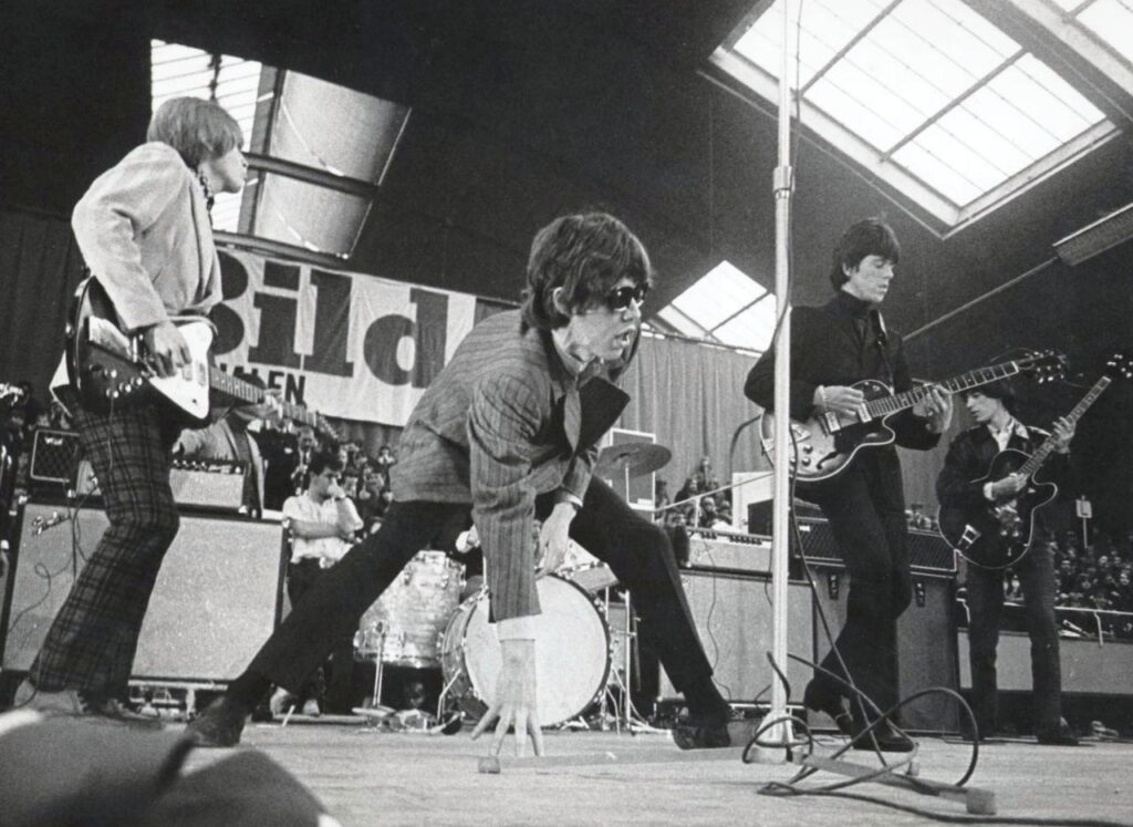 Rolling stones