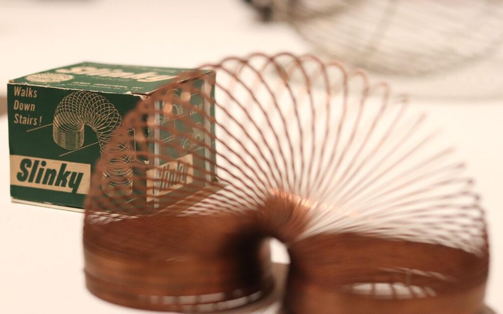 Slinky: The Toy That Walked Down Stairs