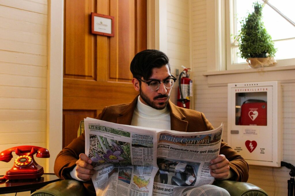Reading the Printed Newspaper: Morning News Ritual