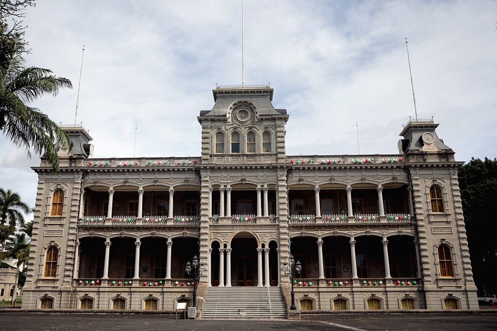 Iolani Palace: Royal Majesty in Hawaii