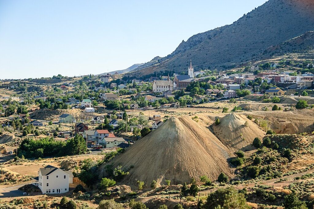 Virginia City: Echoes of Riches and Ruin