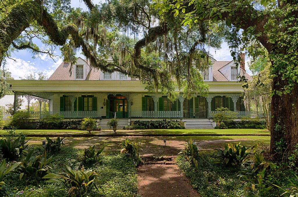 The Haunting of the Myrtles Plantation