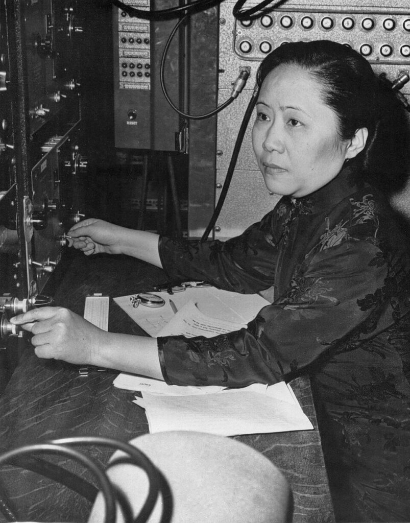 Chien-shiung_Wu_(1912-1997)_C