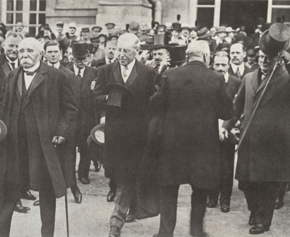 Published in the US media on signing of the Treaty of Versailles in 1919, Public Domain / Wikimedia Commons