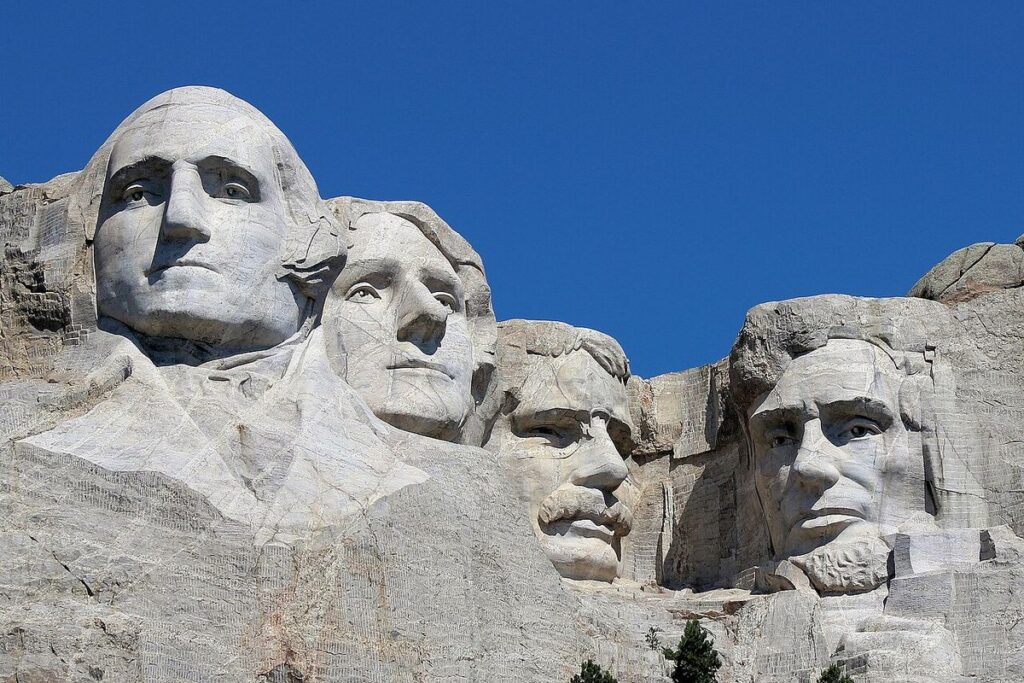 Giant Statues: Quirky Americana