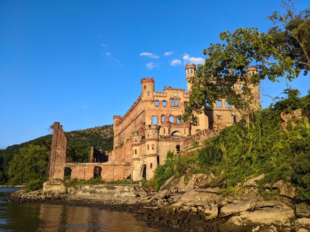 Bannerman Castle: Mystery on the Hudson