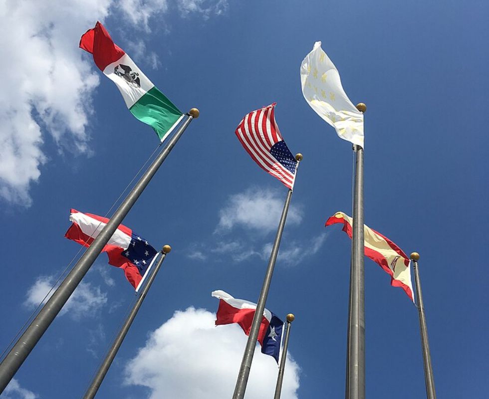 Pete unseth, CC BY-SA 4.0 / Wikimedia Commons