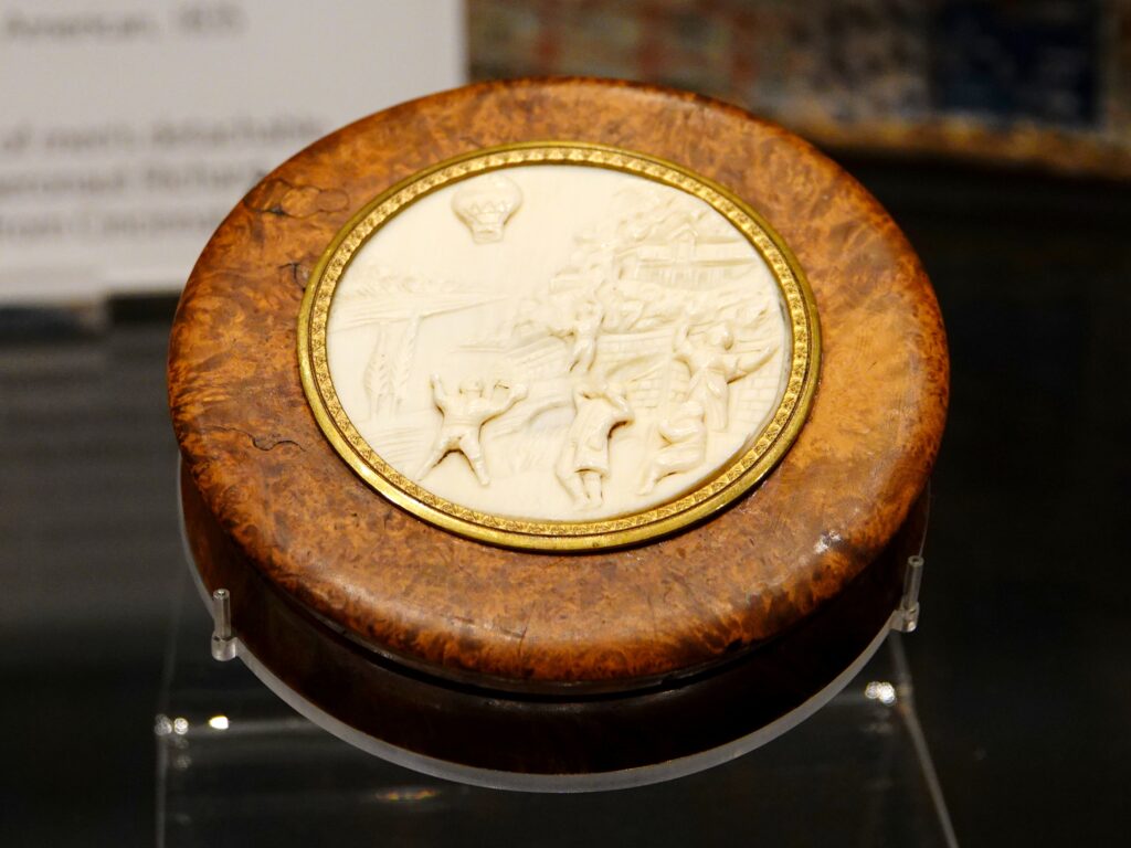 Evolution of the Snuff Box