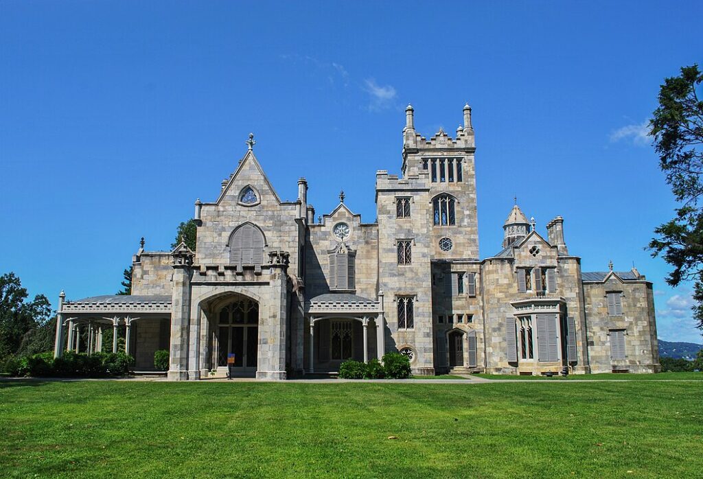 Lyndhurst Mansion: Gothic Revival Splendor