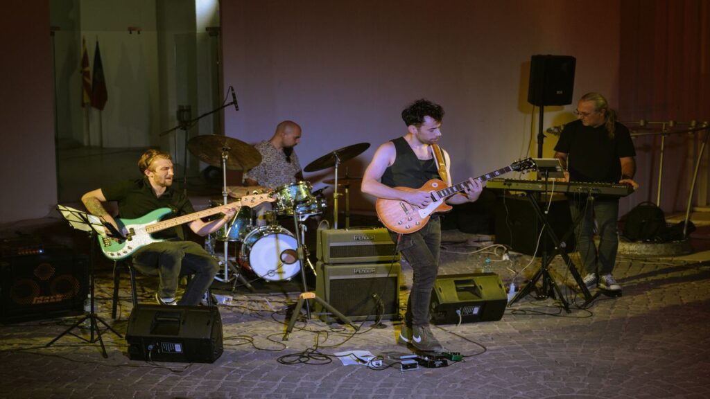 12 Music Bands That Skyrocketed to Fame in the ’60s (Then Faded Just as Fast)