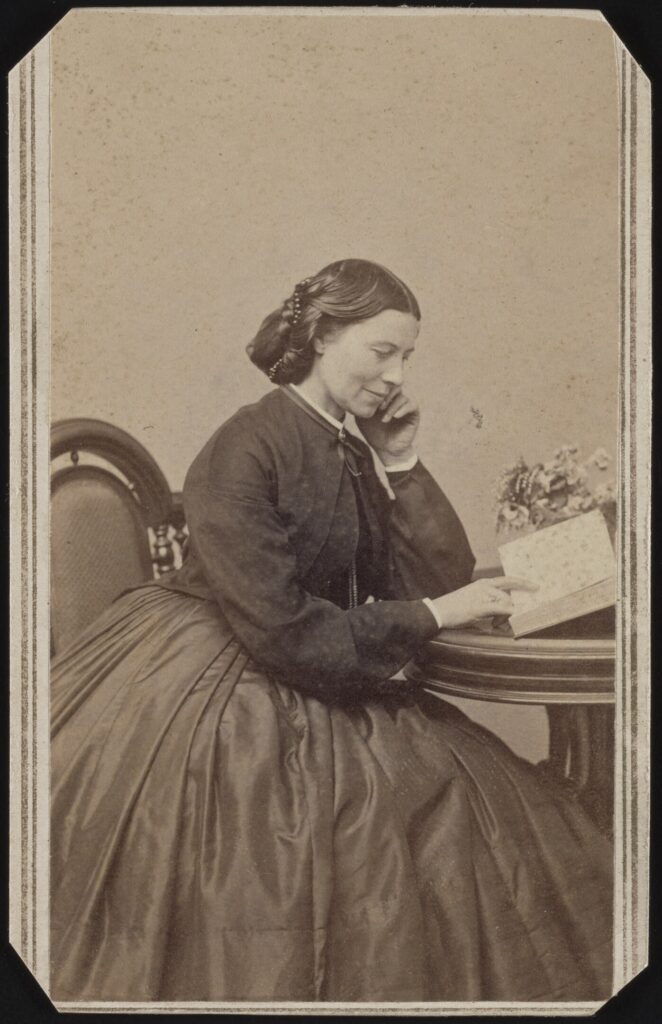 Clara Barton: Angel of the Battlefield