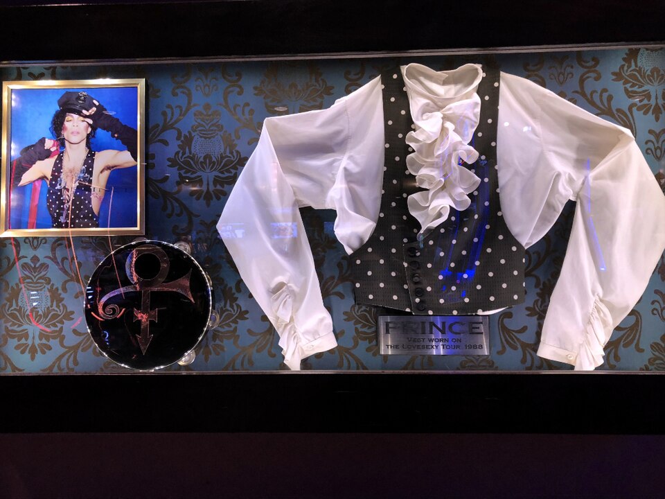 Prince’s Risqué ‘Lovesexy’ Image