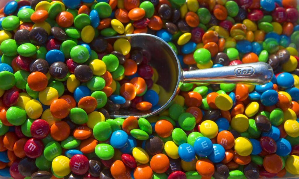 M&M