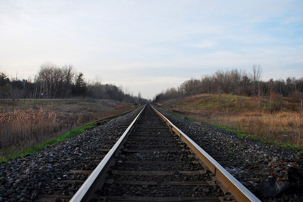 Railroad_Tracks