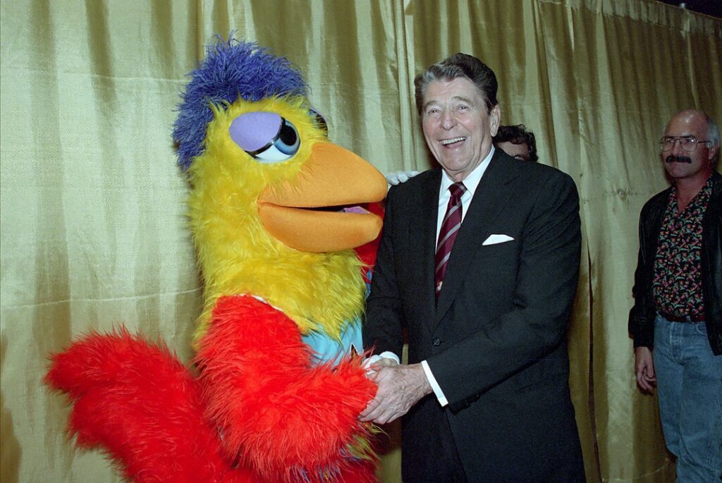 1077px-President_Ronald