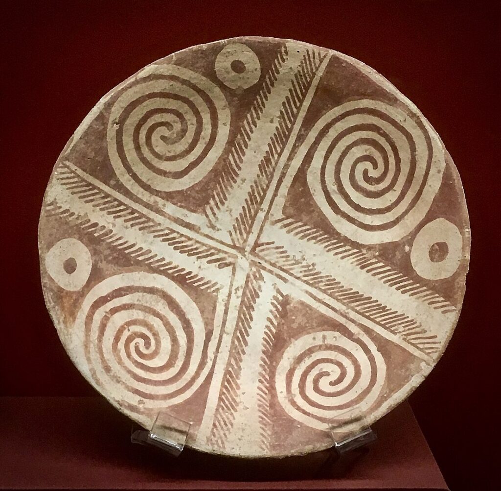 Hohokam_Sacaton_red-on-buff_plate