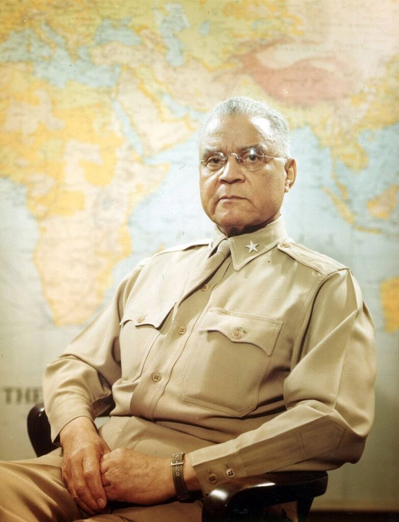 Benjamin O. Davis Sr.: Breaking Barriers