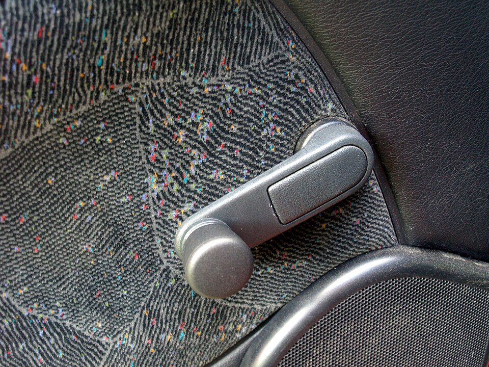 Car window crank