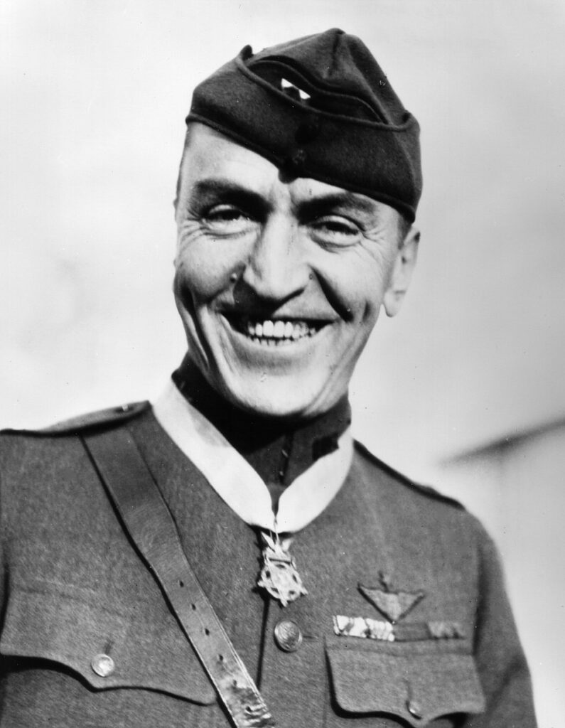 The Pilot Who Vanished from Headlines - Captain Eddie Rickenbacker