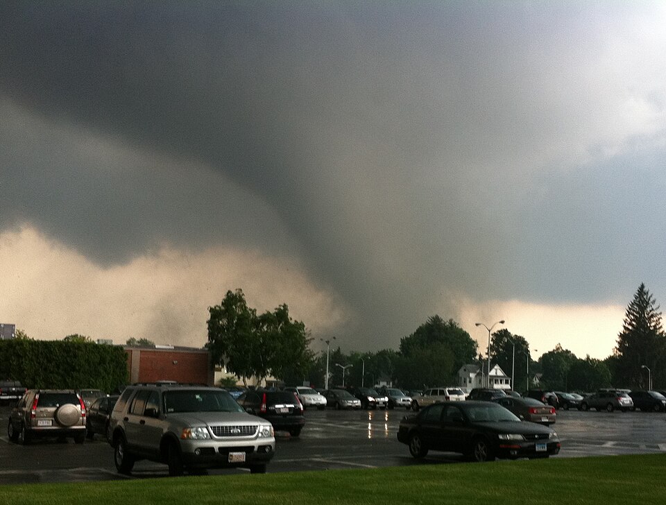 Springfield,_MA_Tornado_