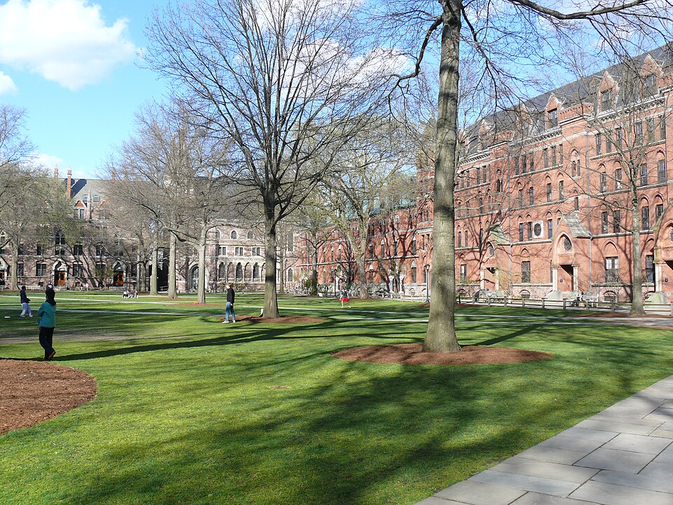 Yale_University