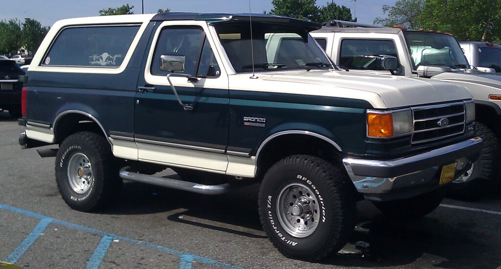 Ford_Bronco_XLT