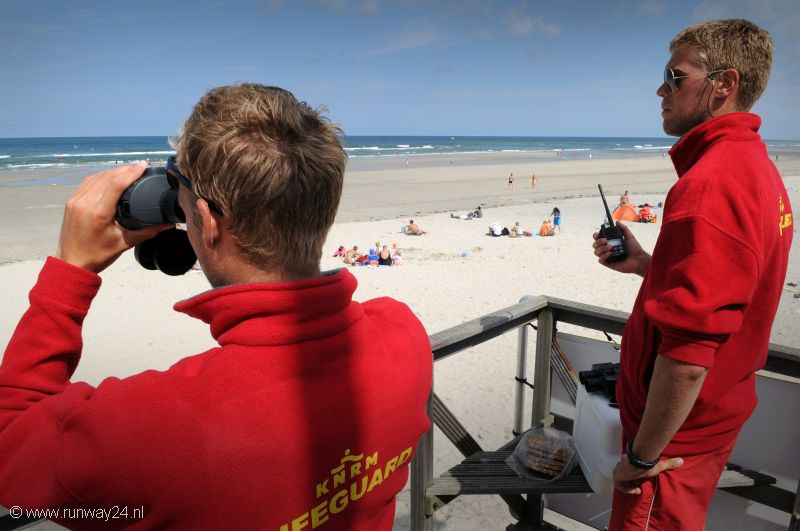 Lifeguard_tower