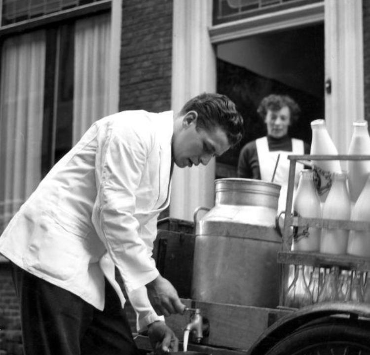 The Milkman: Morning Doorstep Deliveries