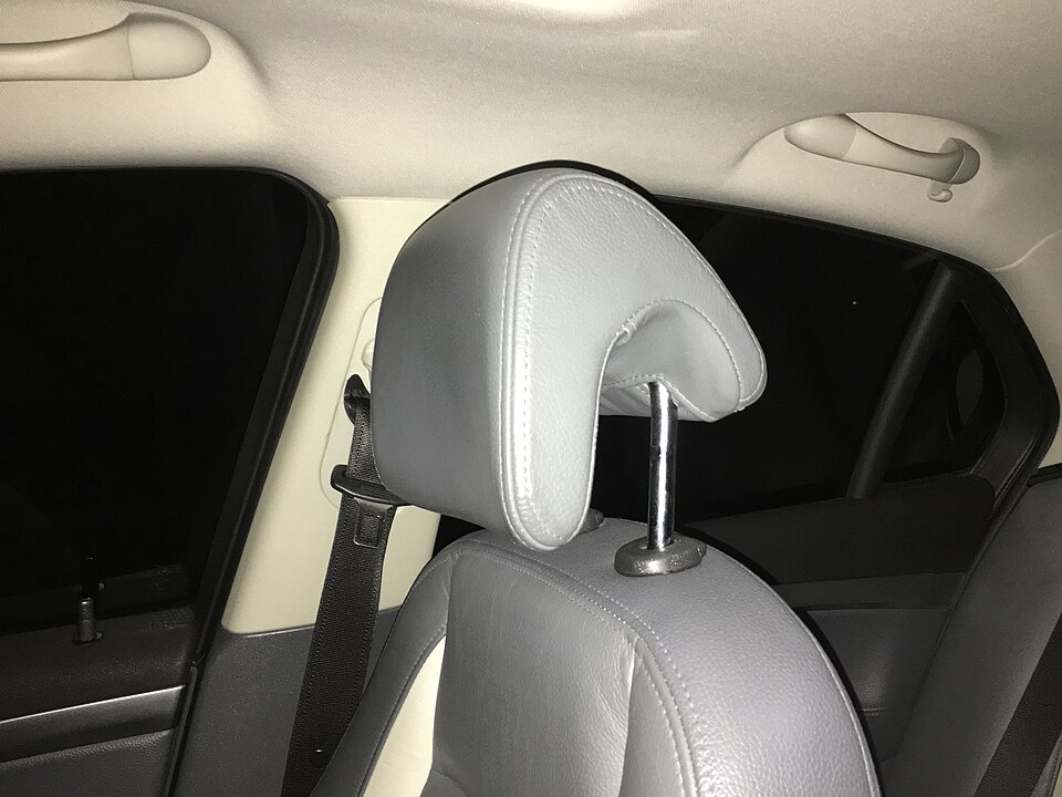 The Death Trap of No Head Restraints