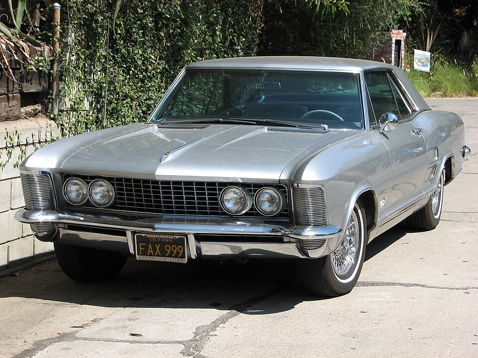 Buick Riviera GS: Elegant Muscle