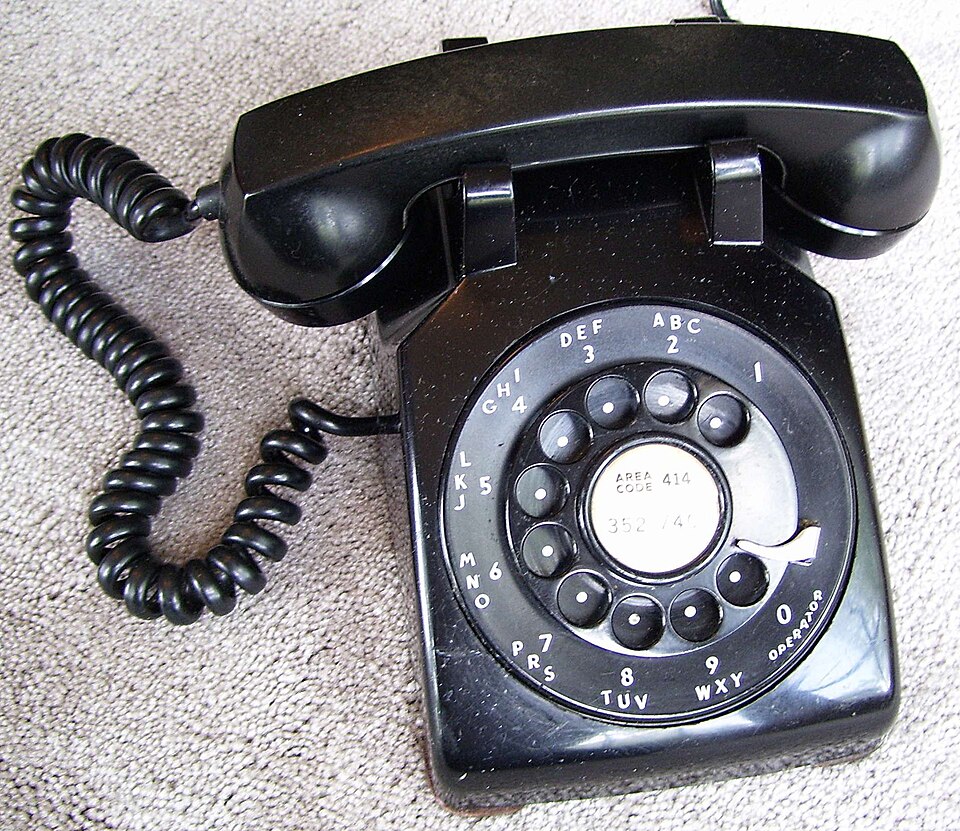 Rotary Phones: The Slow Dial