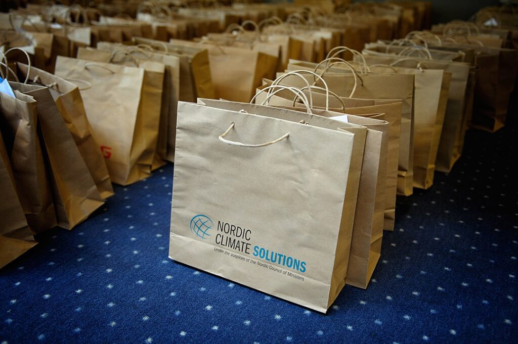 Paper Bags: Packing American Ingenuity