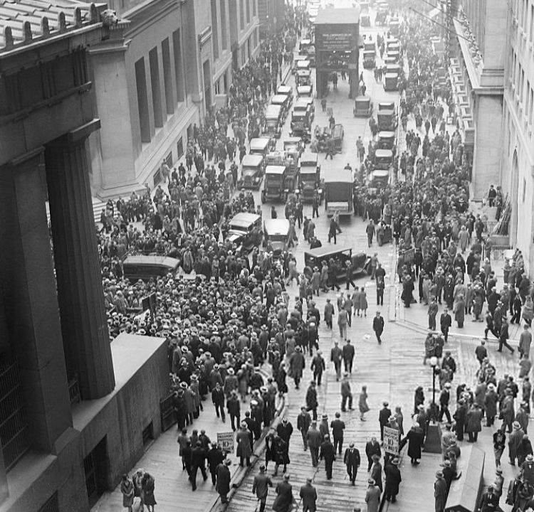 The 1929 Crash: The Roaring Twenties End