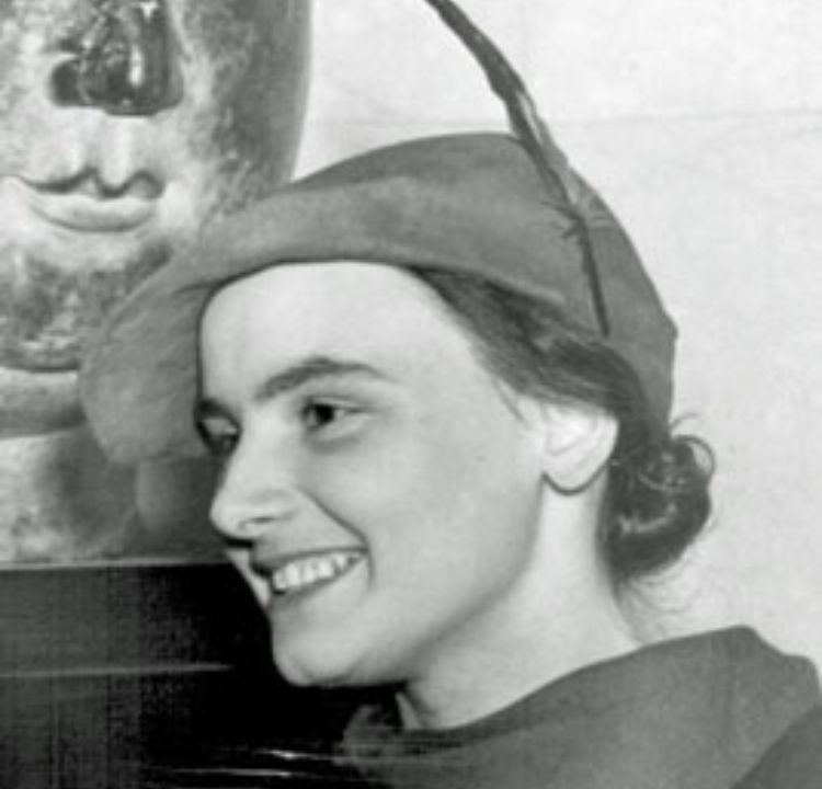 Betty Carney: Women in Service