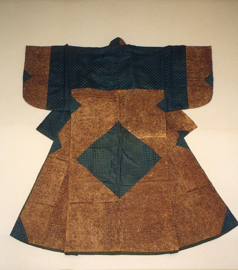 Paper Dresses: The Fast-Fashion Fling